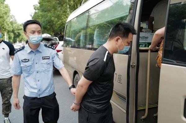 股票配资诈骗_杭州股票配资平台_虚假股票交易平台