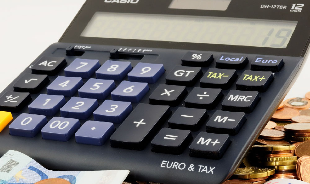 配资51投资热门话题，科技与医疗行业个股投资价值几何？